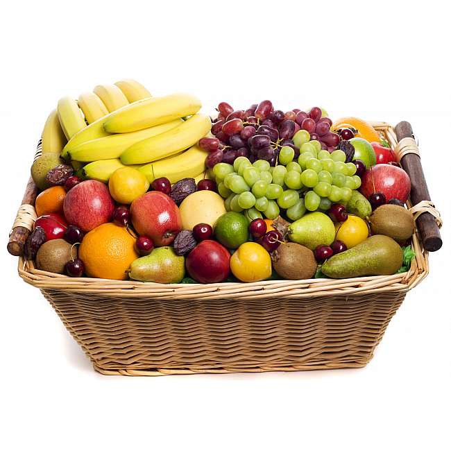 Fruit+Basket+-+49+pieces+of+seasonal+fruit+and+1+bunch+of+grapes+presented+in+a+basket